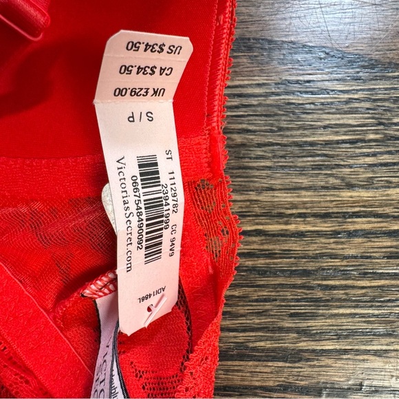 Victoria’s Secret red lace Racerback bralette size small NWT - Picture 4 of 5